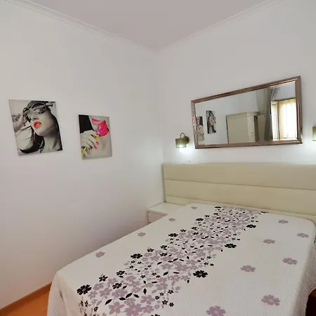 아파트 Coastal Haven - Holiday Close To Beach 나자레