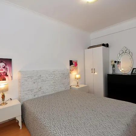 Coastal Haven - Holiday Close To Beach 나자레