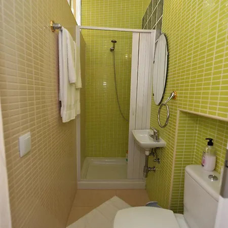 Coastal Haven - Holiday Close To Beach 아파트 *