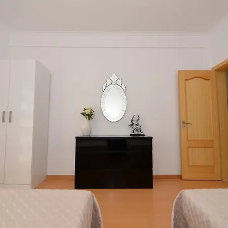 Apartman Coastal Haven - Holiday Close To Beach Nazaré